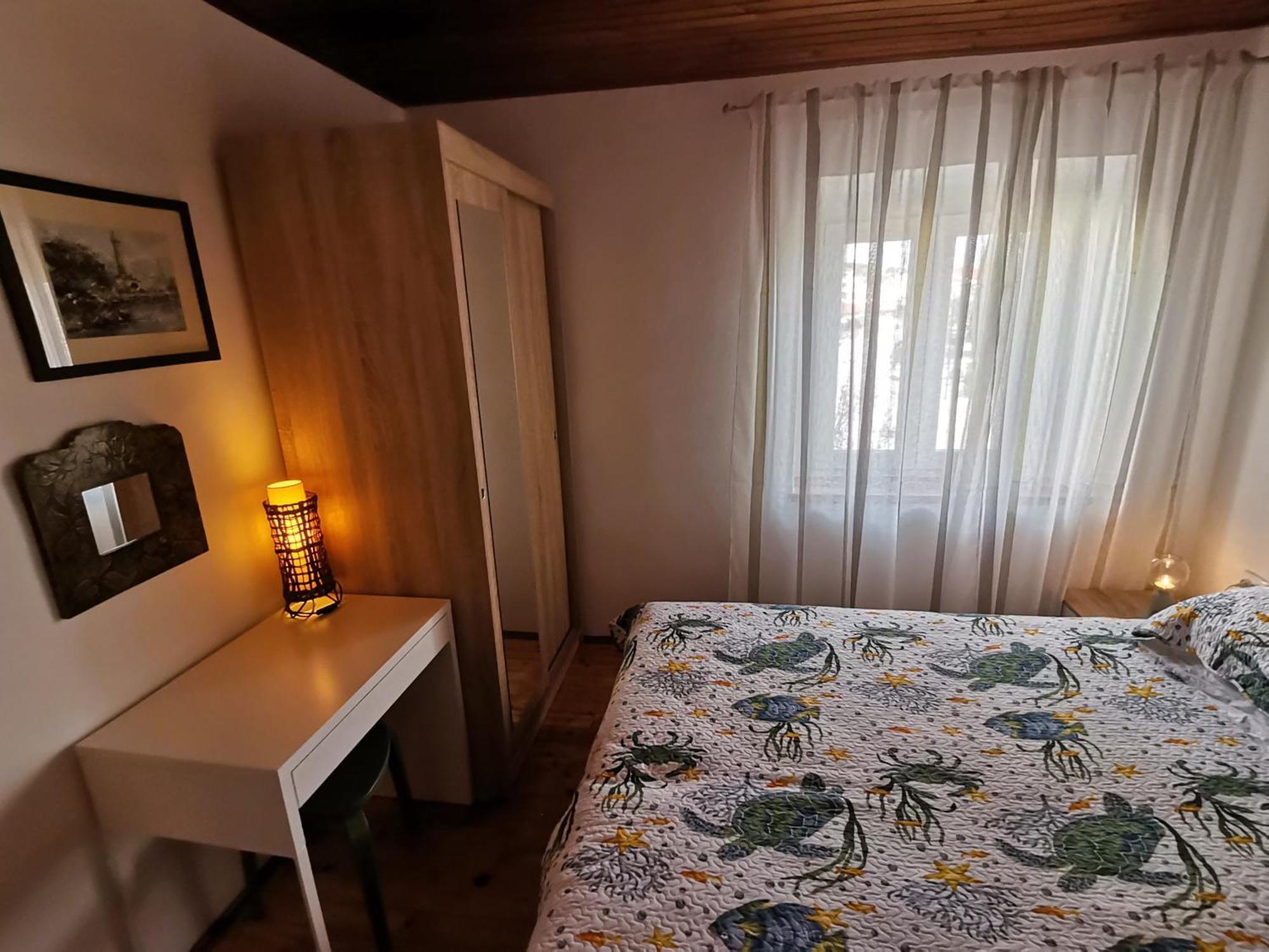 Charming Traditional Townhouse - Holiday Home Kata Jezera Bagian luar foto